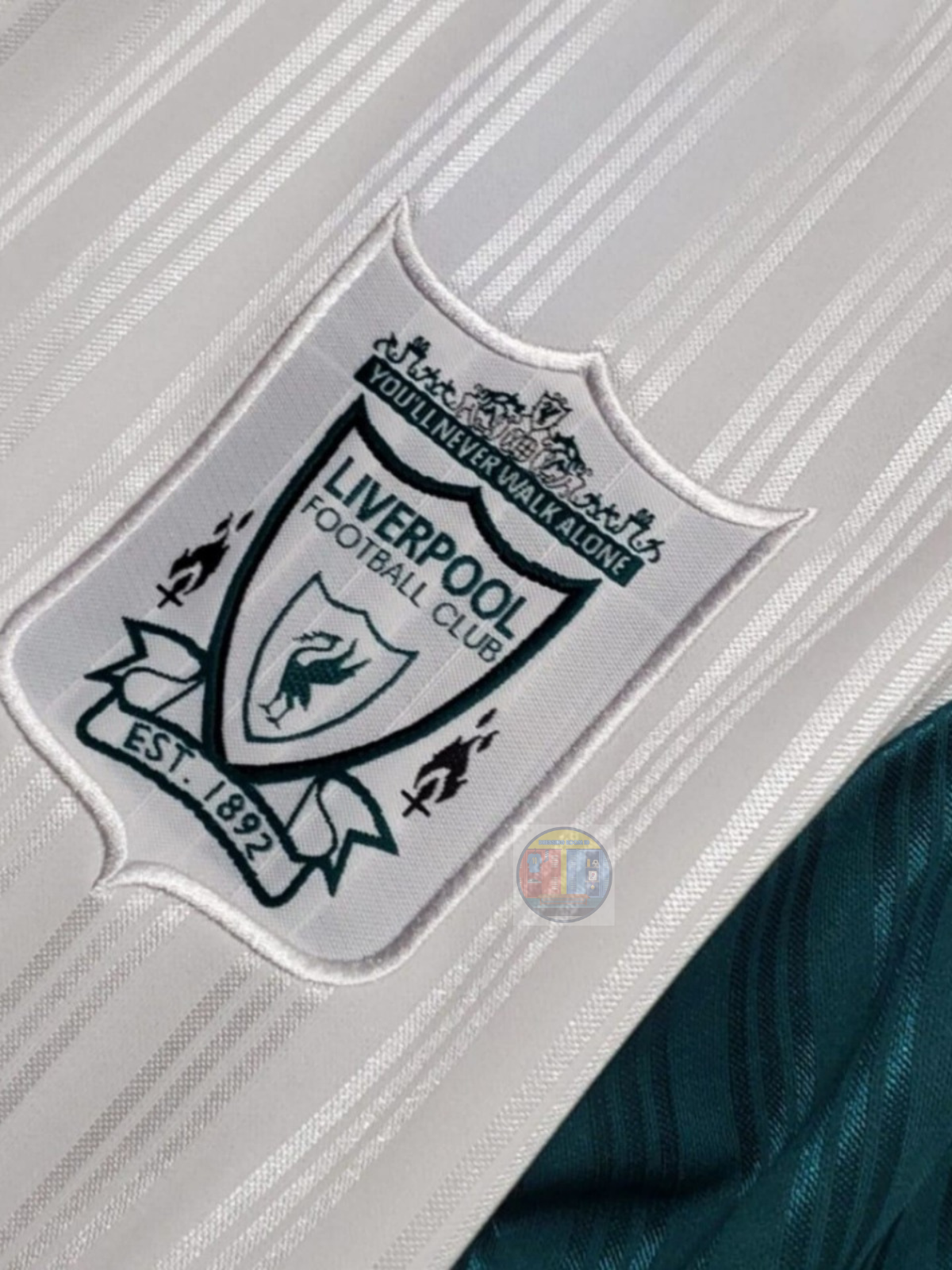 Liverpool 1995-96 Away Retro Jersey