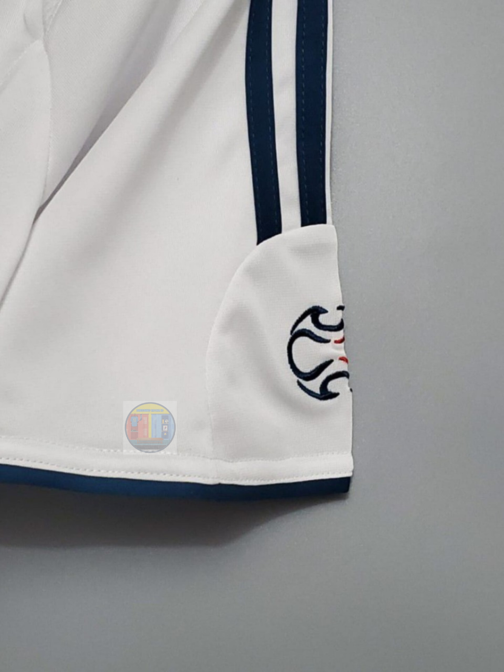 Liverpool 2006-07 Away Retro Jersey