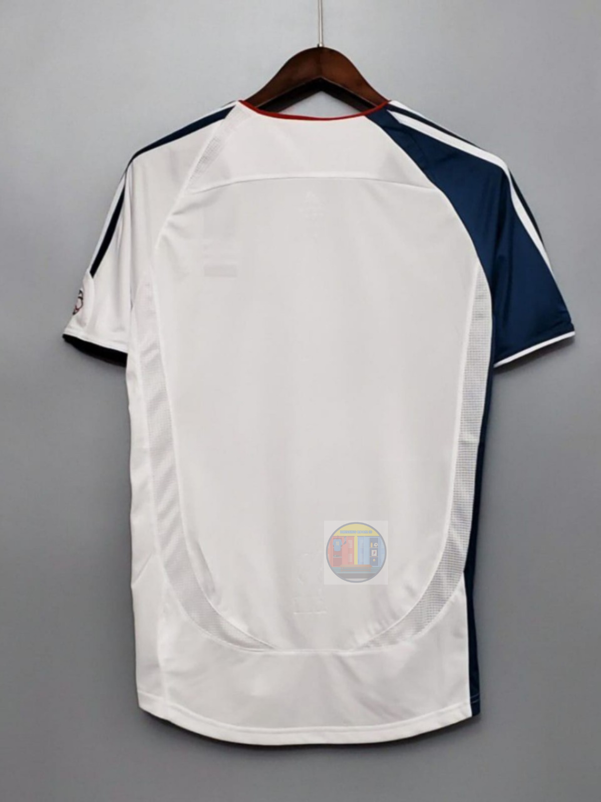 Liverpool 2006-07 Away Retro Jersey