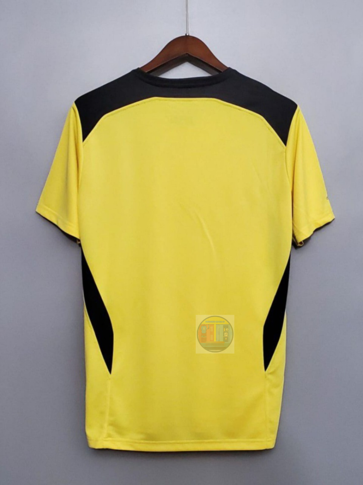 Liverpool 2004-05 Away Retro Jersey